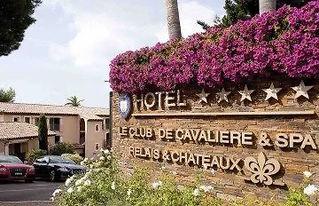 ホテル Le Club De Cavaliere And
